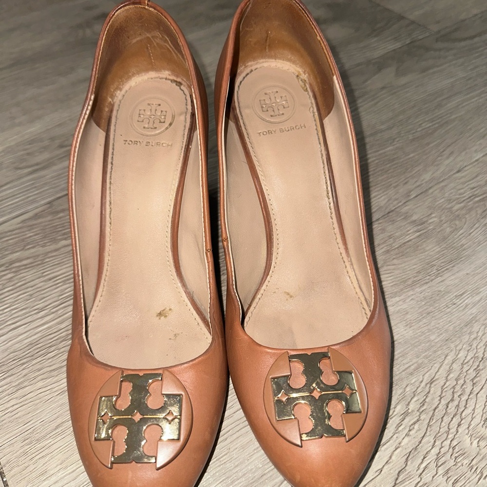 Tory Burch Tan Wedges